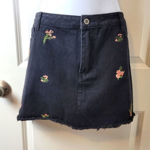 Angel Kiss Black Floral Embroidered Skirt
